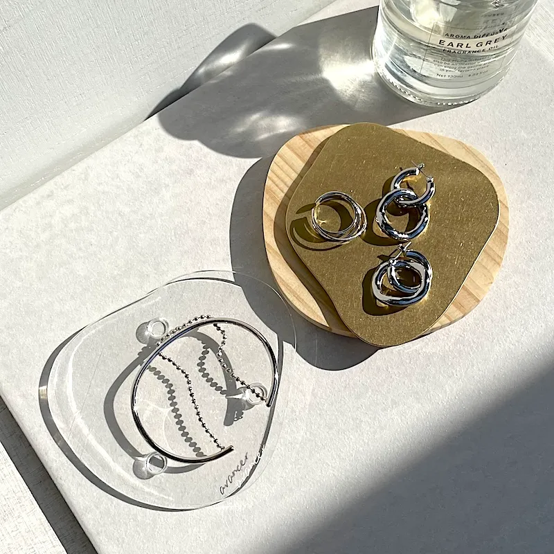 アクセサリーOEM工場｜アクリルを中心としたOEM(オリジナルアクセサリー製作)の工場アヴァンセ